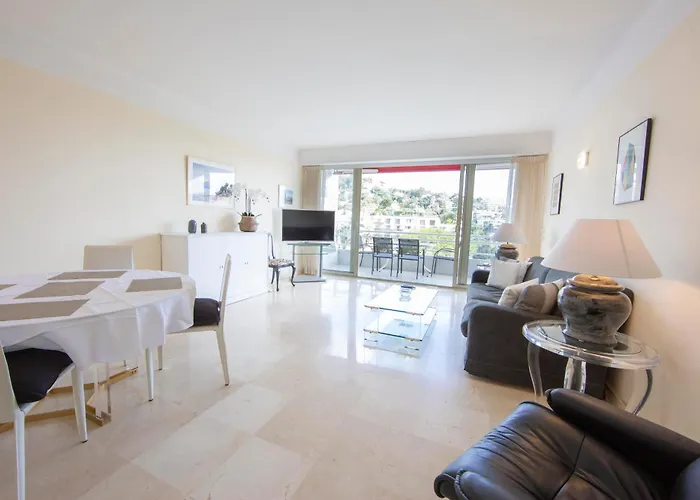 Appartement Entierement Equipe De 105 M2 Avec Vue Mer Et Collines